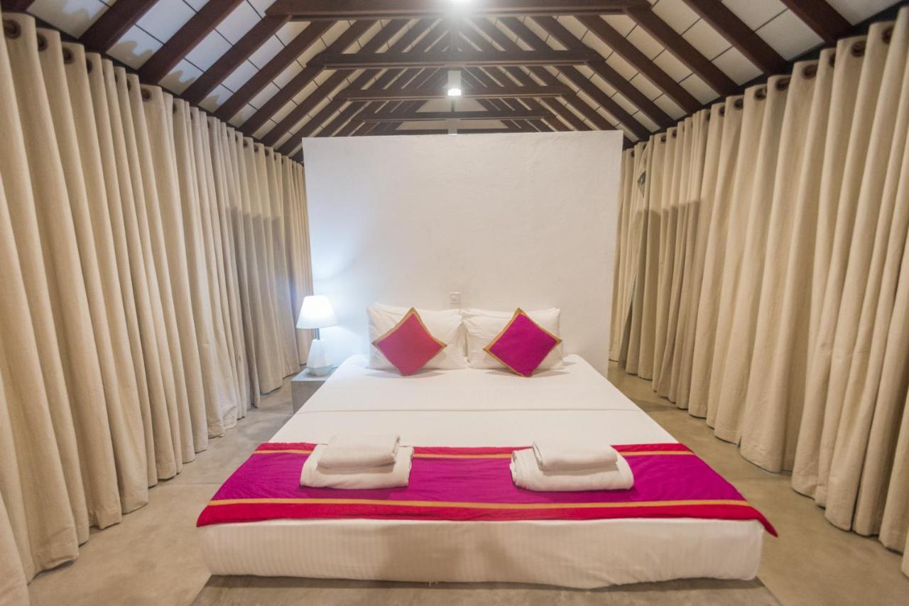 Om Shambhala Colombo Exterior foto